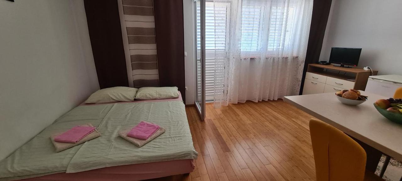 Apartmani Gizela Donji Seget Zewnętrze zdjęcie